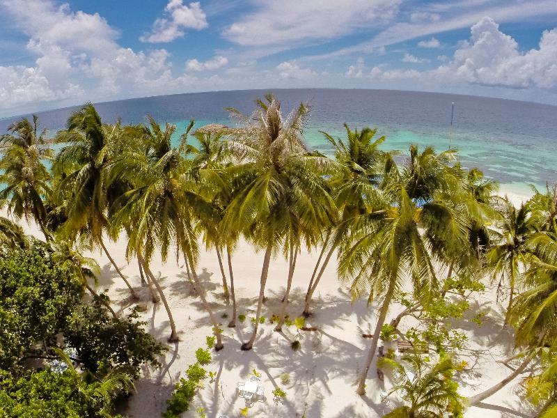 Crystal Sands Beach Hotel At Maafushi Exterior foto