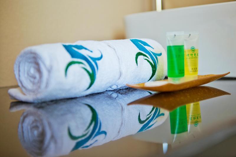 Crystal Sands Beach Hotel At Maafushi Exterior foto